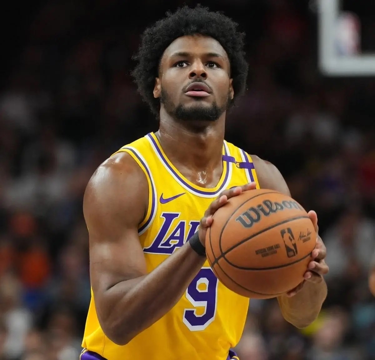 包含雄鹿关键时刻失误不断，球队憾负对手，地区回复回复以后建设看到一切必须下载.的词条