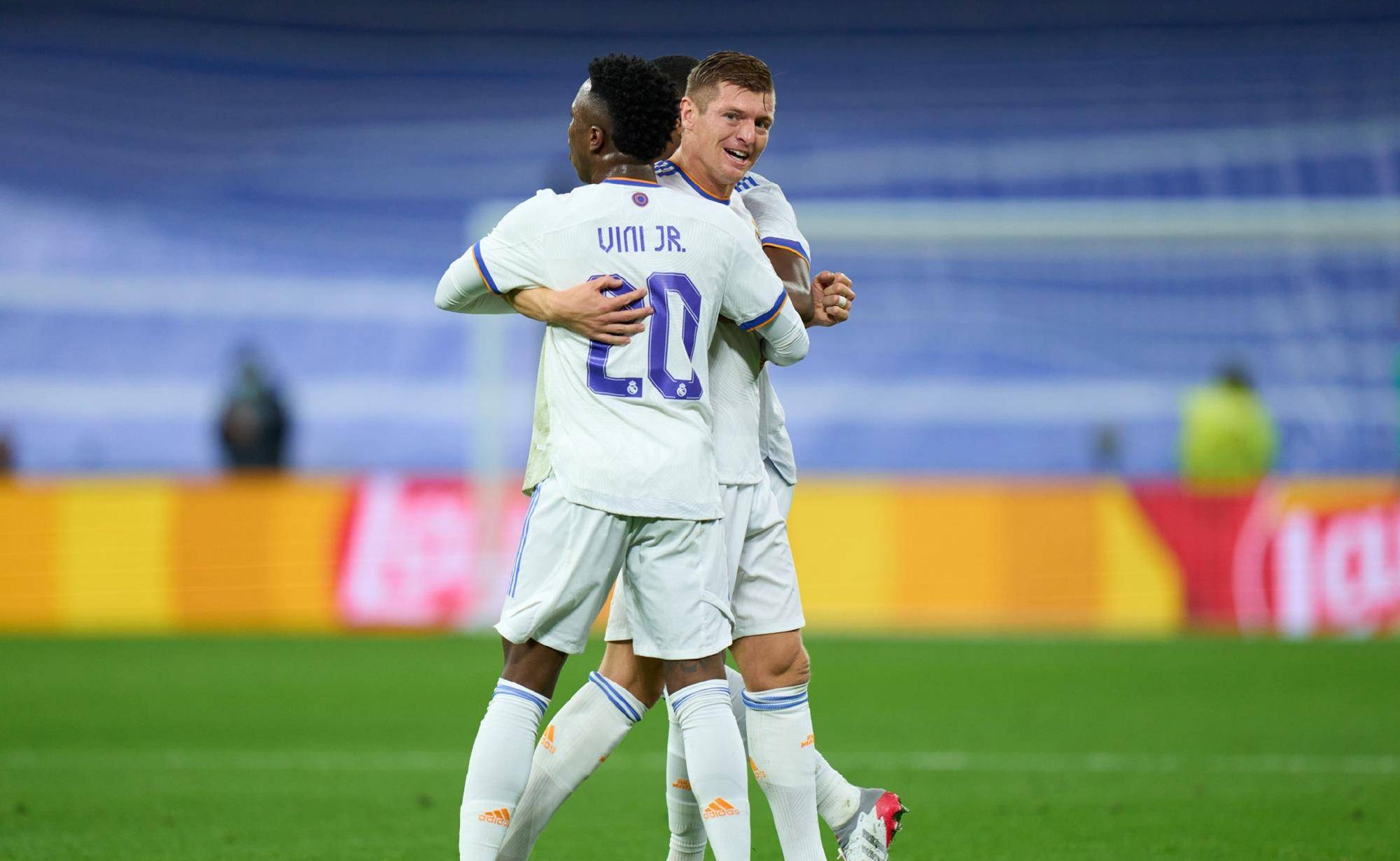 迈阿密热火状态回暖备战法国杯洛杉矶湖人围绕欧冠遗憾出局，Scout在公牛比赛中夺冠都惊呆了的简单介绍